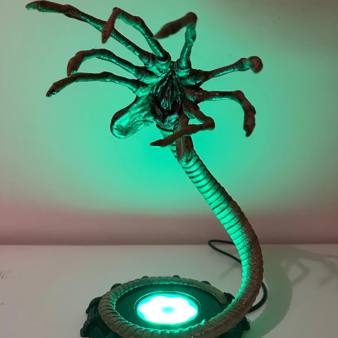 Alien Facehugger Lamp Nightlig - Home Lighting And Decor recension och pris